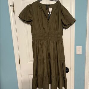 Nordstrom Chelsea and Theodore Olive Green Midi Dress